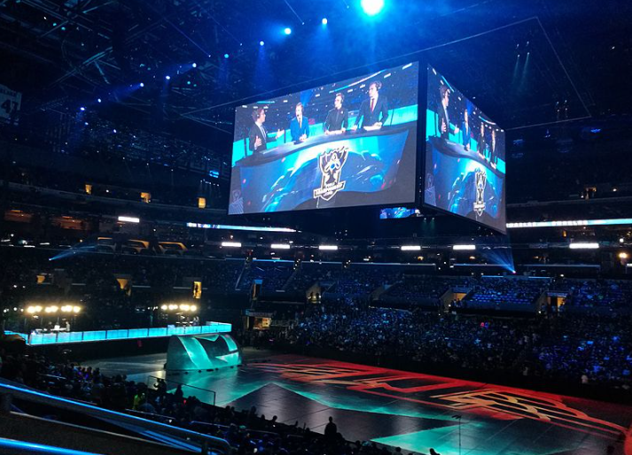Keyboards versus stadiums: pro sports teams could learn from esports companies 