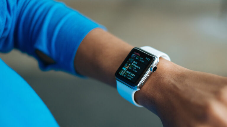 Researchers harness radio waves to power wearables