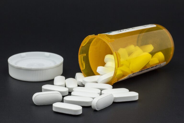 University of Michigan team seeks to enhance natural pain killers