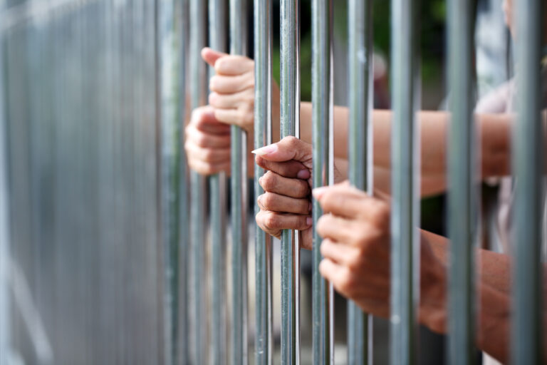 Prisoner’s dilemma and vaccination