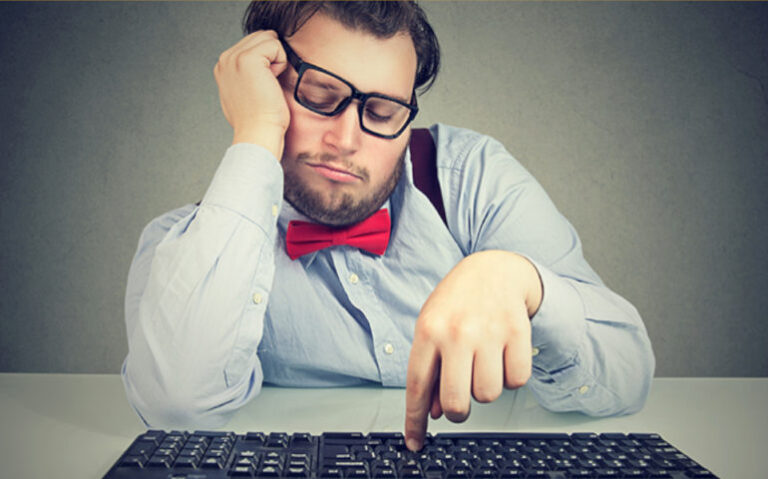 Bored people more likely to crush maggots and hurt others, research suggests
