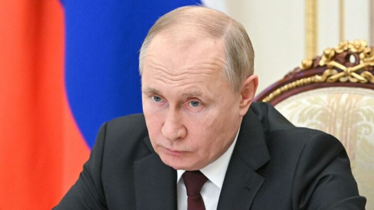 Would Putin press the nuclear button?