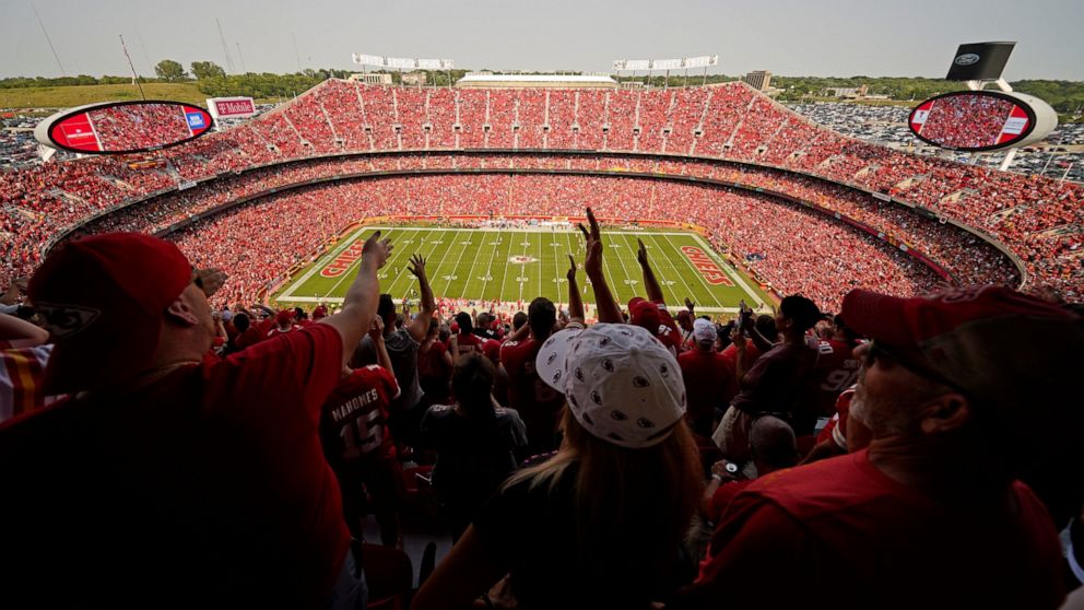 NFL stadium openings in 2020 had no impact on local COVID-19 infections, MIT study indicates