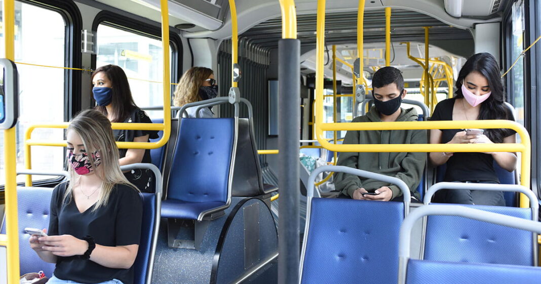 Federal judge strikes down CDC mask mandate for public transport