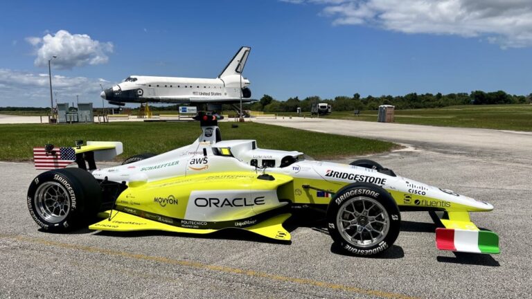 309.3 kph – never before has a car driven by artificial intelligence alone been this fast.