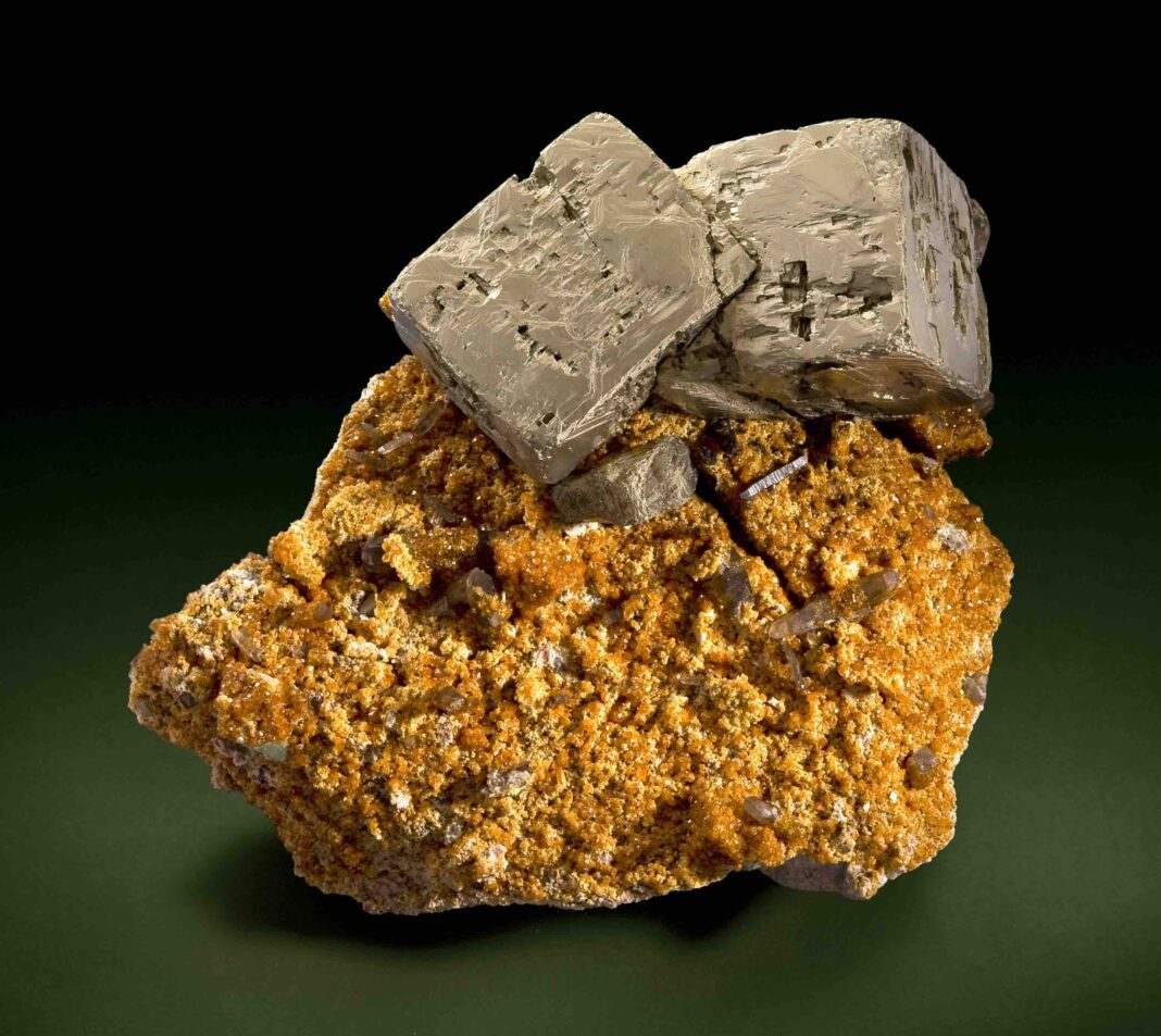 Scientists decipher, catalog origins of Earth's minerals