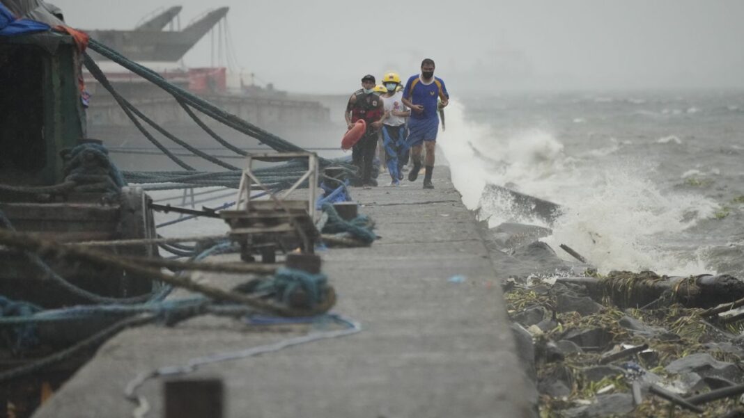 Super typhoon Noru pummels Philippines