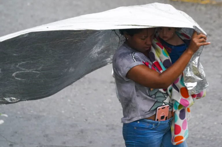 U.S. reportedly returns about 2,400 people to Mexico since end of Title 42
