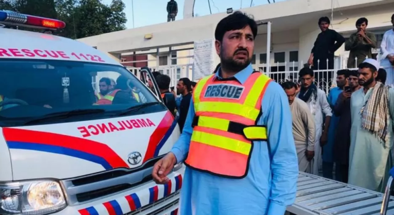 At least 44 killed in explosion at Islamist political rally in Pakistan