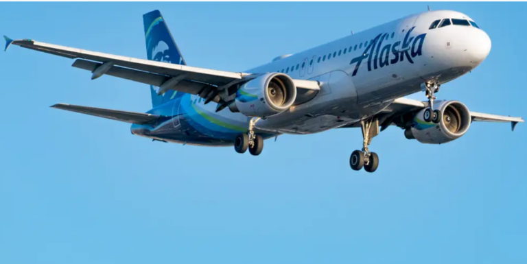 Off-duty pilot charged after alleged attempt to cause passenger jet crash