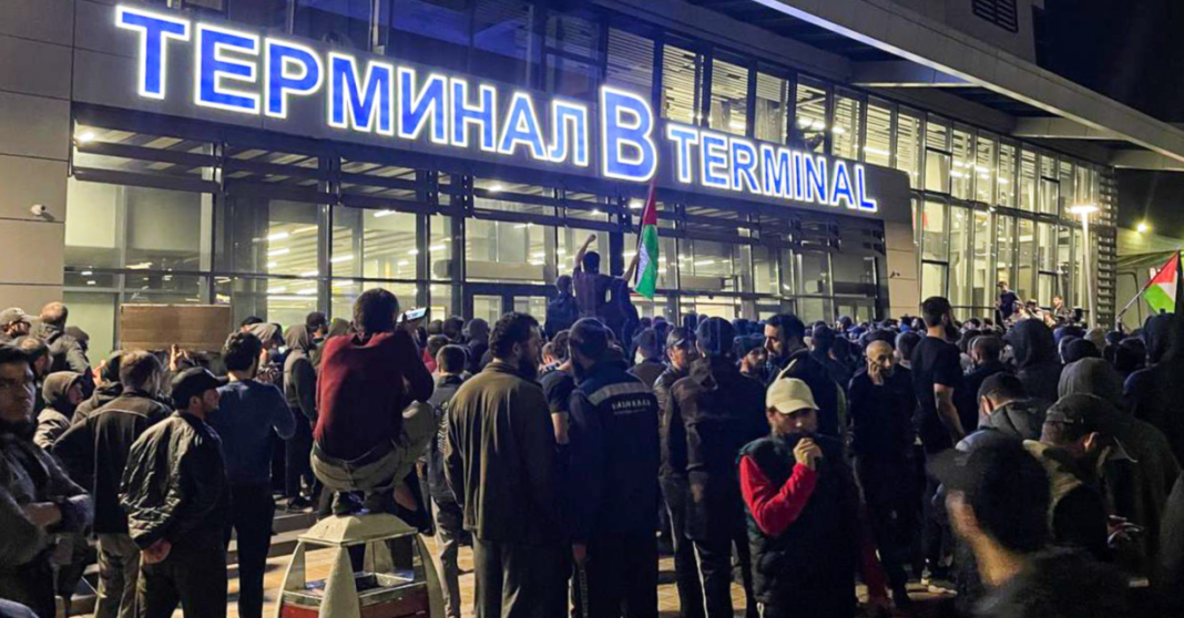 Anti-Israel mob storms Dagestan airport