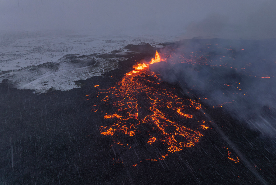 Pollution warning for Iceland capital after eruption