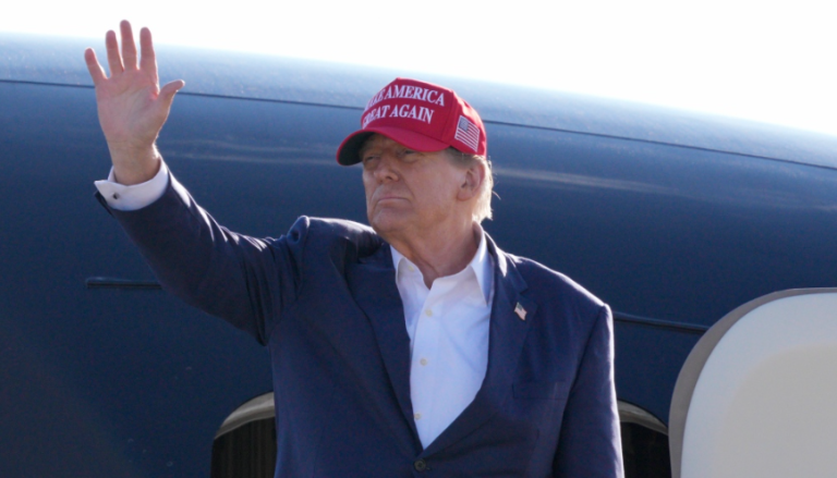 Trump unable to get $464-million bond in fraud case, his lawyers say