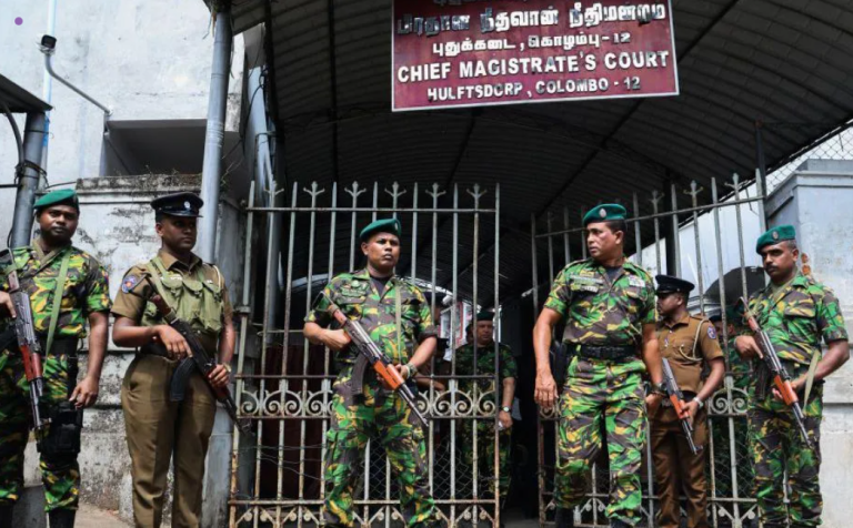Man disguised as lawyer kills gang leader in court