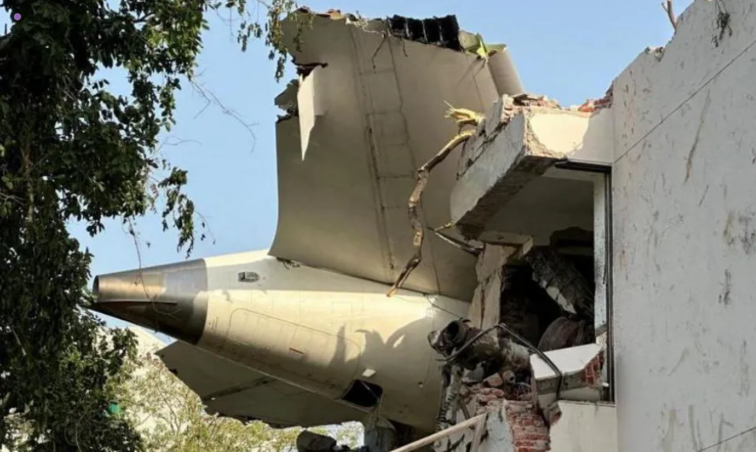 Boeing fuel switches safe, regulator says after Air India crash