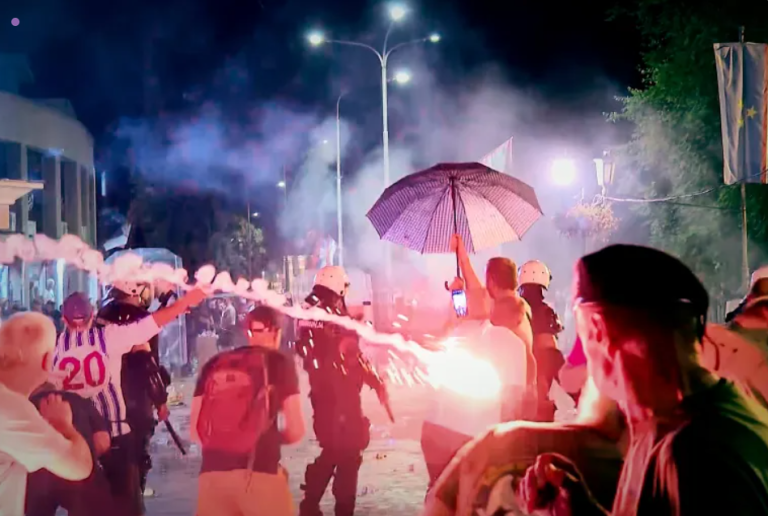 Serbia clashes continue for second day amid antigovernment protests