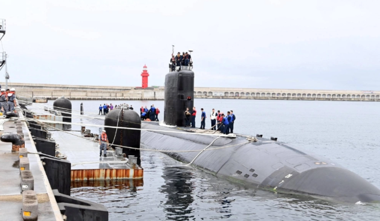 What is behind U.S. pledge to help South Korea build nuclear attack subs?