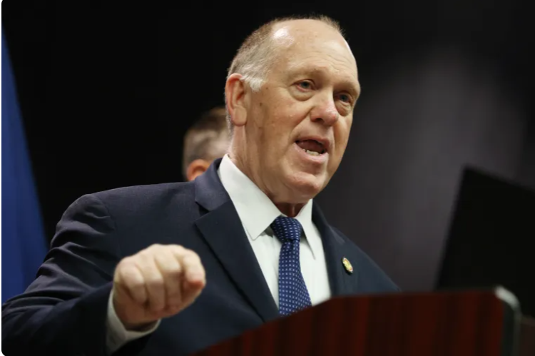 U.S. withdrawing 700 immigration agents from Minnesota, says border security chief